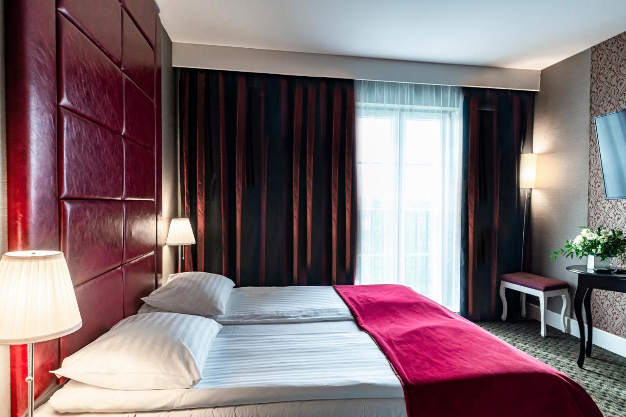 Hotel Lamberton Ołtarzew Esterno foto