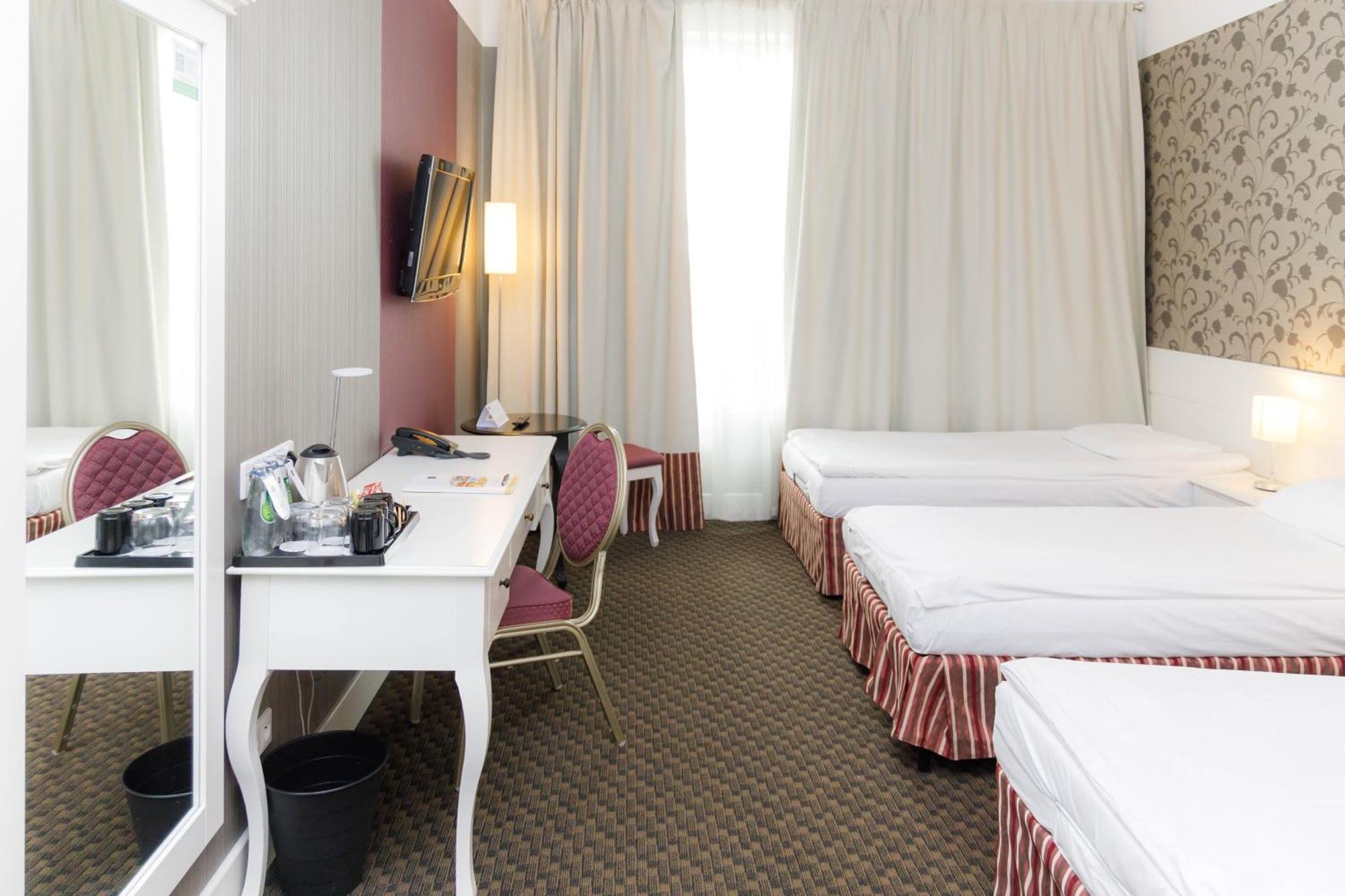 Hotel Lamberton Ołtarzew Esterno foto