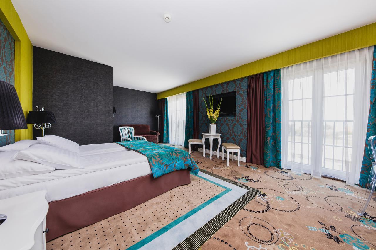 Hotel Lamberton Ołtarzew Esterno foto
