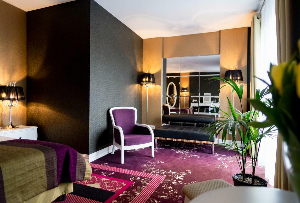 Hotel Lamberton Ołtarzew Esterno foto